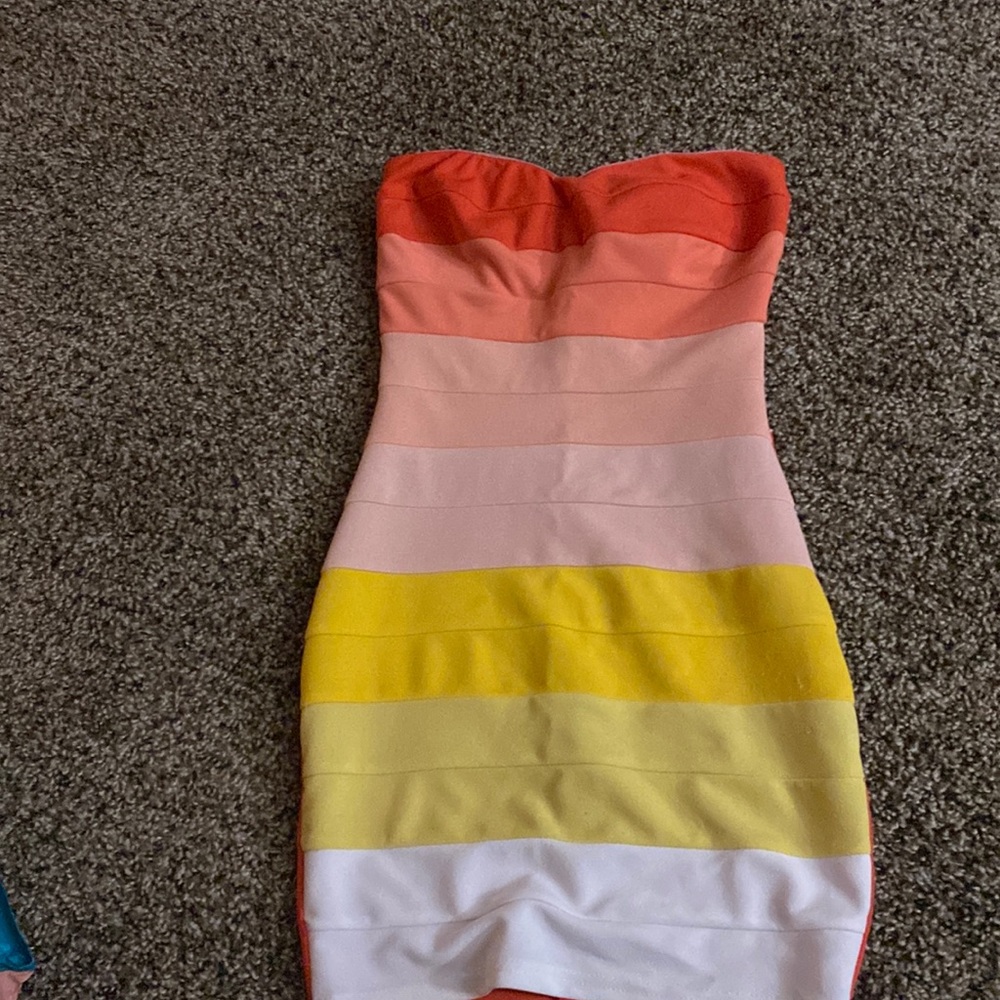 Strapless dress